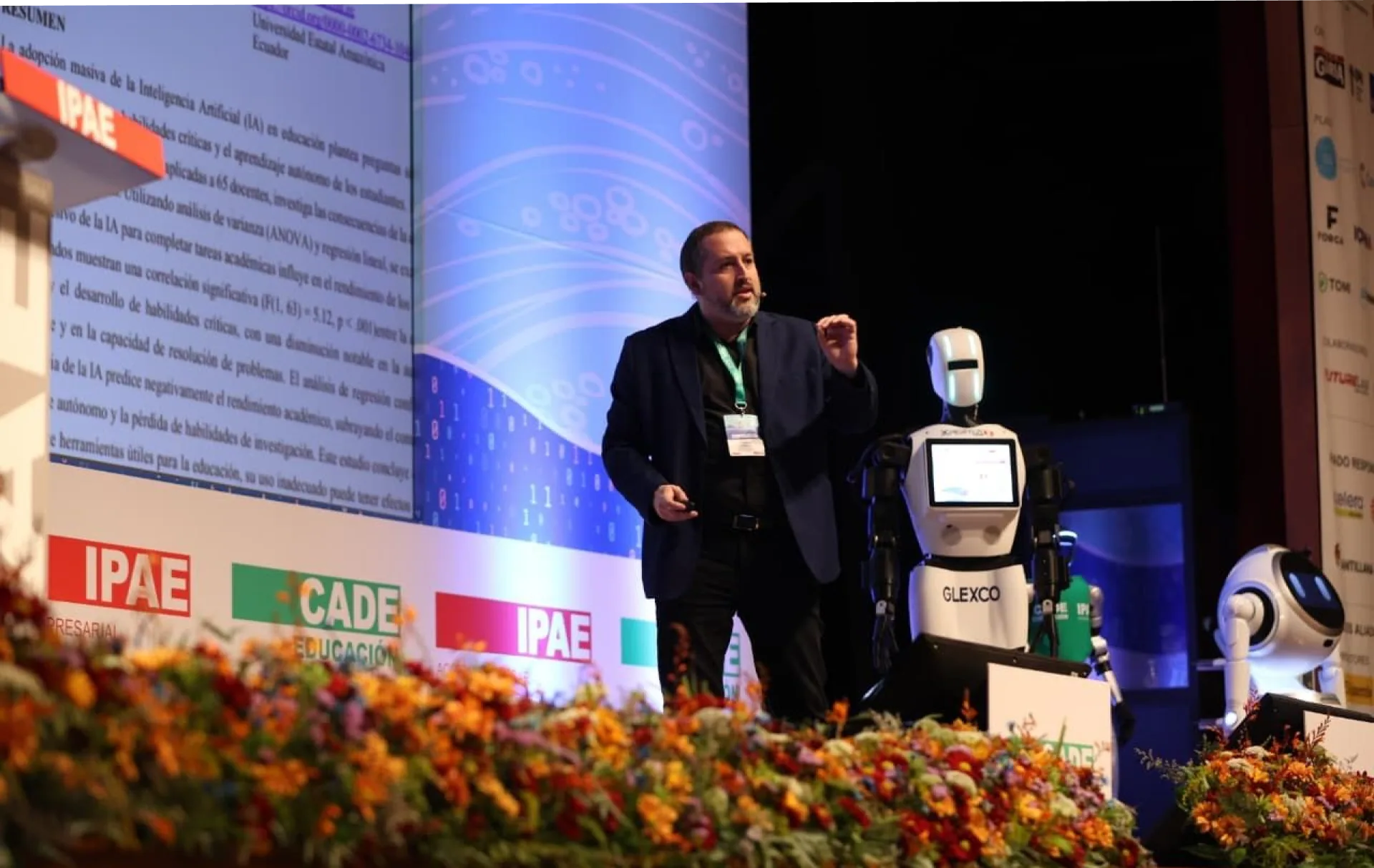 FutureLab en CADE Educación 2025 con experiencias de inteligencia artificial
